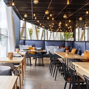 Best Western M-Treize Paris Asnieres